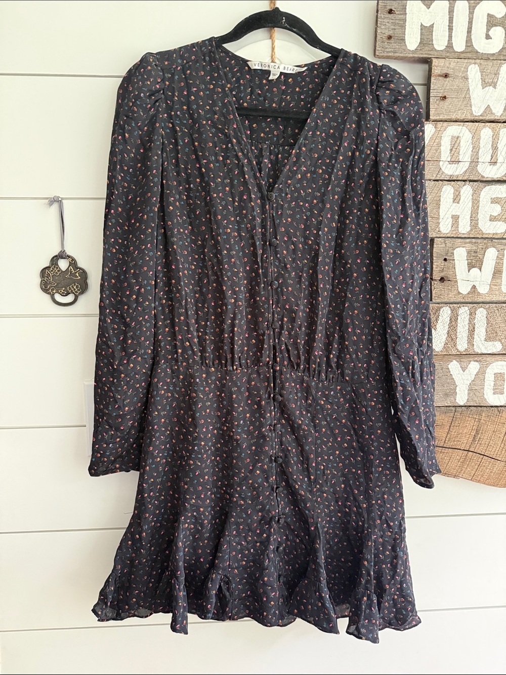 Veronica Beard size 4 100% silk dress